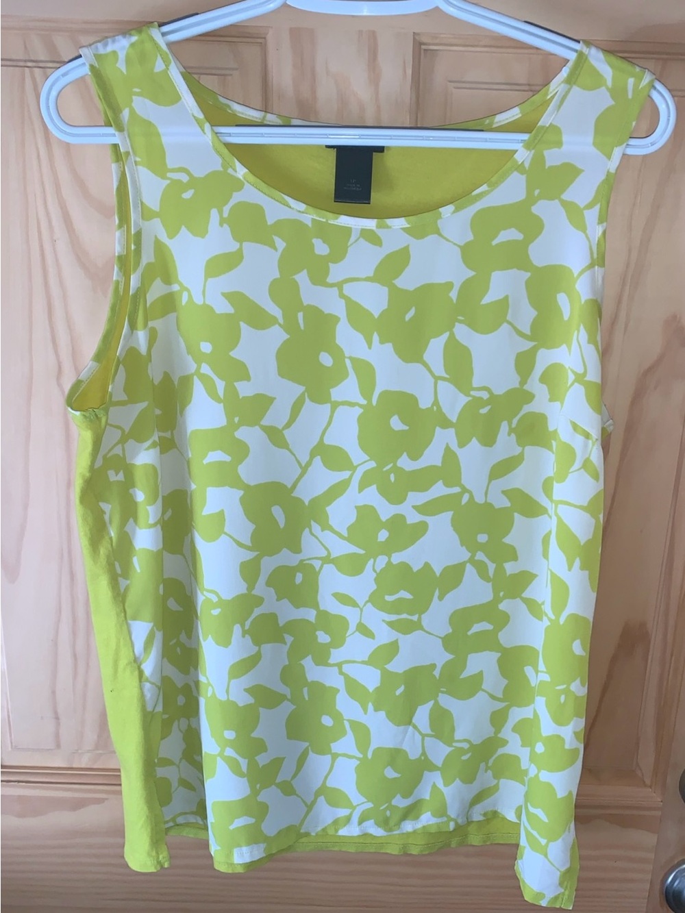Ann Taylor Lime and White Floral Sleeveless Camisole Tank Top Size PL